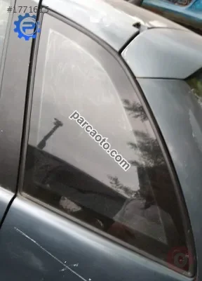 2011 model seat ibiza 16v çıkma sol arka kelebek camı