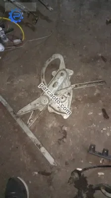 Renault Fluence,Megane 3 sağ arka cam krikosu manuel yedek parça