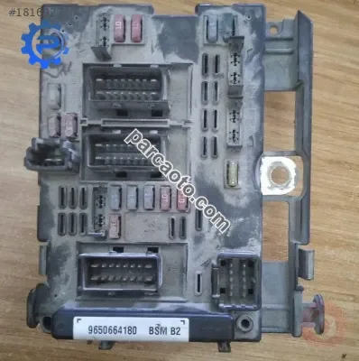 peugeot 206 çıkma motorinin sigorta kutusu