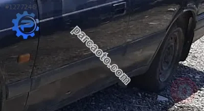 1991 model mazda 929 2.0 çıkma sol takım kapı bandı