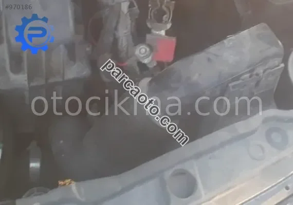 2009 model peugeot 207 1.4 çıkma hava filtre borusu