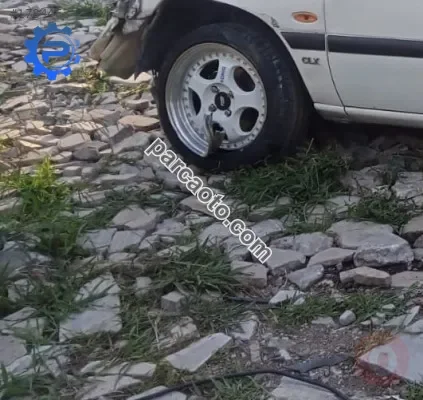 Ford escort 16v efi 1.6 çıkma sol ön jant lastik
