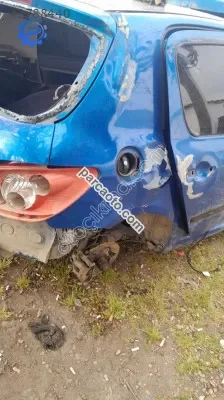 Pejo 307 ufak hasarlı sag arka camurluk yedek parça