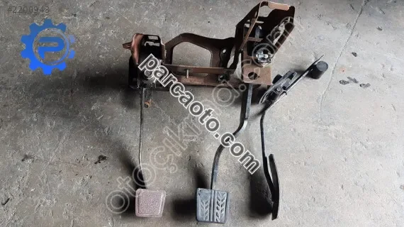 323 pedal takımı çıkma