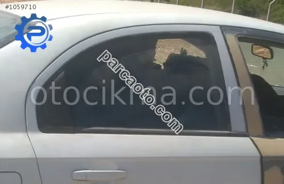 2011 model chevrolet aveo ls çıkma sağ arka kapı camı