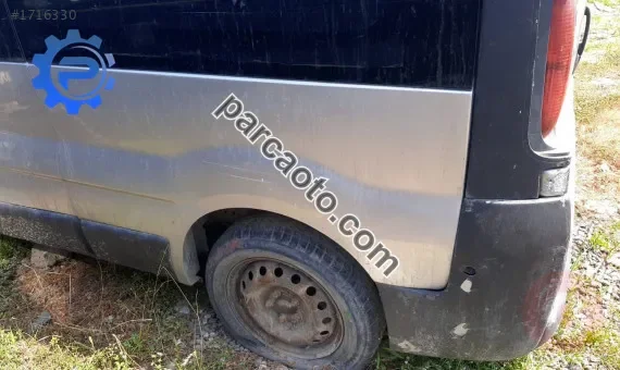 renault trafic kesme sol arka çamurluk
