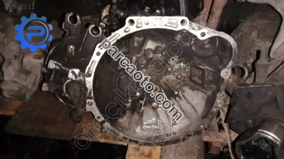 Toyota carina manuel  şanzıman 2.0 benzinli yedek parça