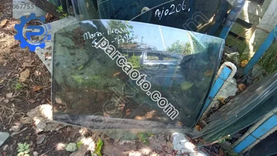Fiat Marea ,brava sağ arka kapı camı yedek parça