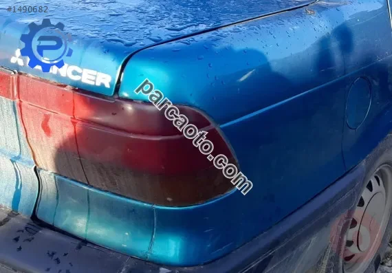 1990 mitsubishi lancer 1.5 gls çıkma sağ stop lambası