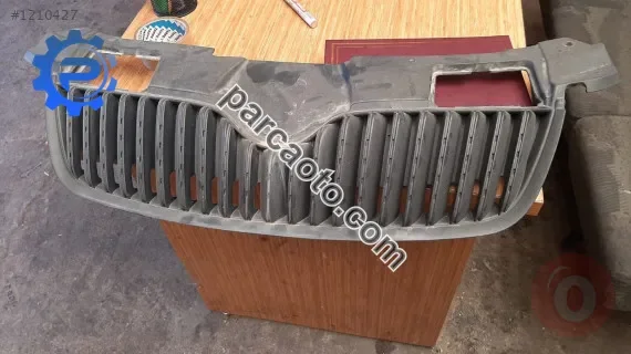 2002 2012 model skoda fabia çıkma ön panjur