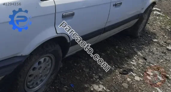 1988 model mazda 323 1.6 çıkma sağ takım jant lastik