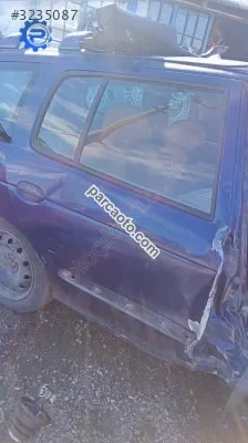 Megane 1 stw station sağ arka kapı ufak hasarlı yedek parça