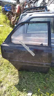 Mazda 323 sağ arka kapı çıkma