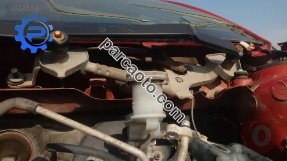 suzuki sx4 çıkma ön cam silecek frezesi