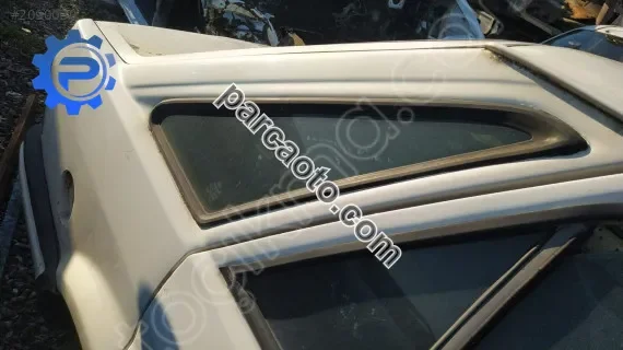 Escort 89-92 sağ arka kelebek camı çıkma