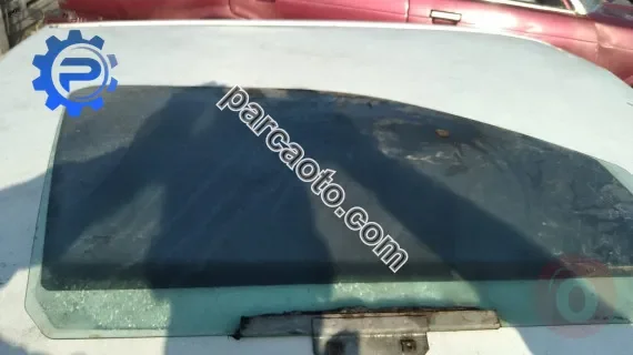 ford fiesta flair çıkma sağ ön kapı camı