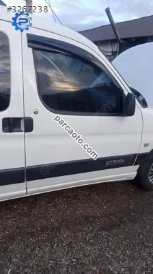Partner berlingo sağ ön kapı yedek parça