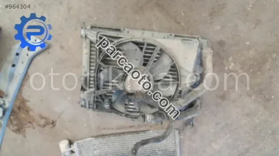 2011 renault clio symbol 1.4 çıkma fan motoru pervanesi