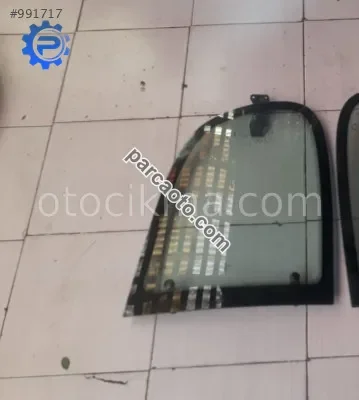 citroen c1 çıkma sağ arka kelebek camı