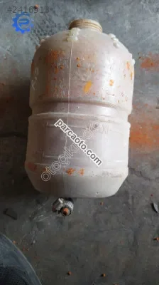 Renault 9 motor su bidonu orjinal çıkma