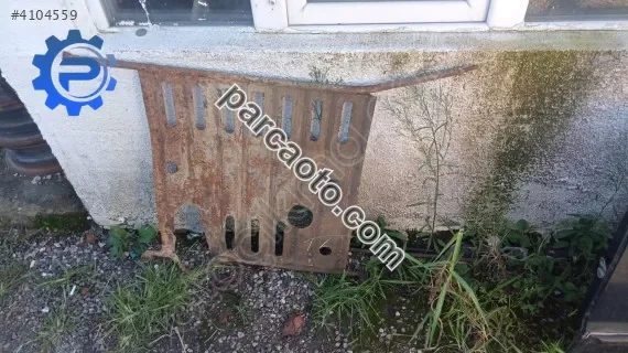 Skoda felicia motor alt muhafaza saci