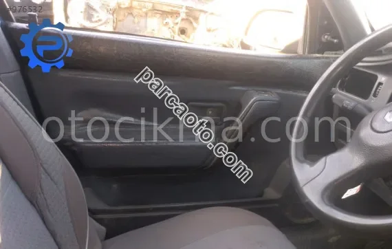 1996 renault r19 europa 1.6 hb sökme sol ön kapı döşemeesi