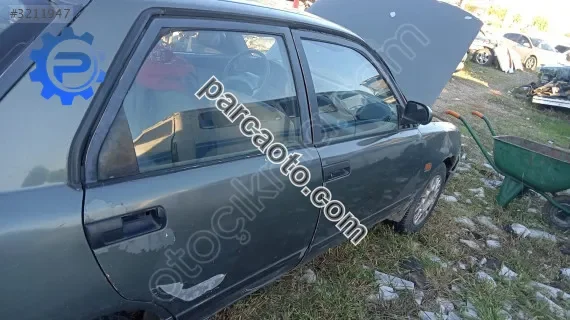 Daihatsu applause sağ kapı camları adet çıkma