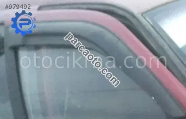 1996 fiat tempra station 1.6 çıkma sağ ön kapı cam plastiği
