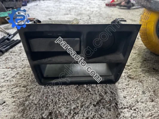 Ford Taunus Teyip Çerçevesi Orta Konsol Küllük