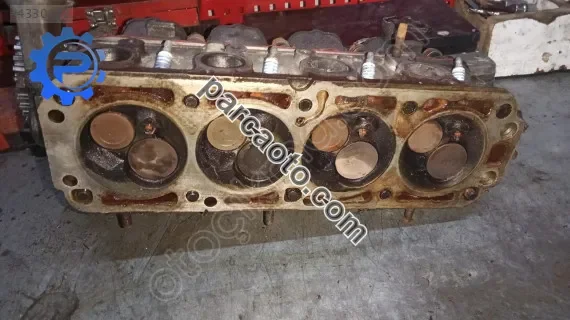 Opel Vectra a kasa 1.6 karbüratörlü silindir kapak