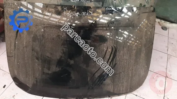 2008 2018 ford focus 3 sedan çıkma arka cam orjinal logolu
