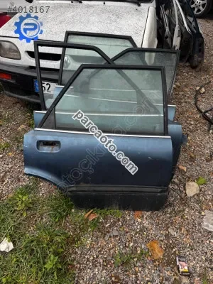 Ford Taunus Sağ Arka Kapı Boş