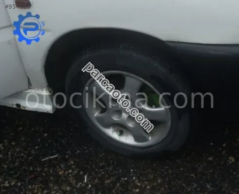 2002 fiat scudo 1.9 dizel çıkma sağ ön jant lastik