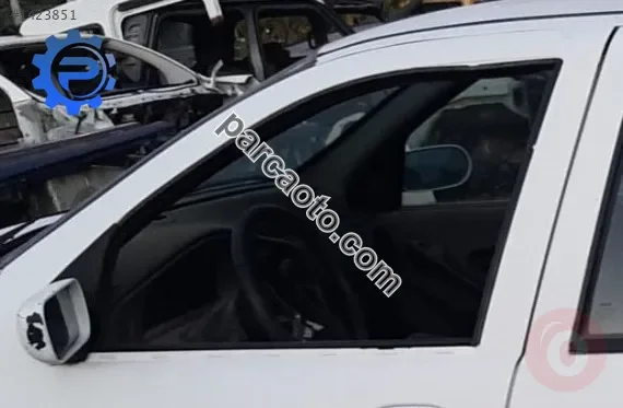 2005 model fiat albea 1.6 16v çıkma sol ön kapı camı