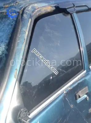 1997 model renault r19 1.4 çıkma sol ön kapı camı