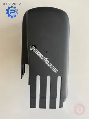 Direksiyon kolonu alt kapağı audi a3 8v0953512