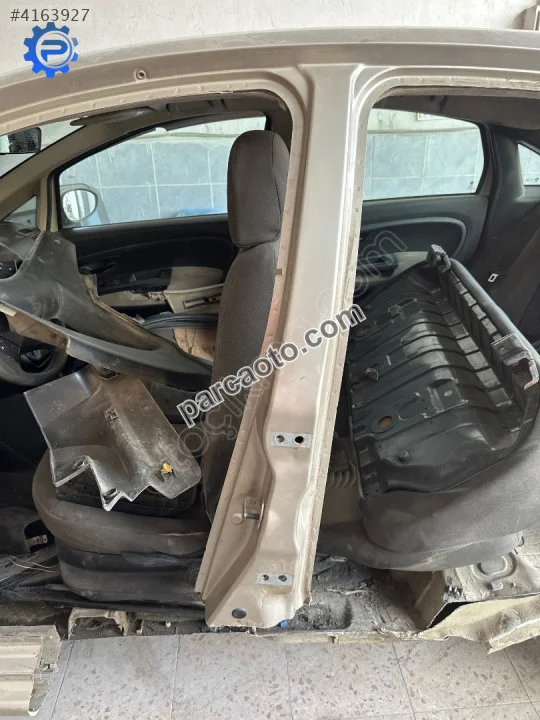 Fiat linea sol orta direk kapı direği Fiat linea sol orta direk kapı direği