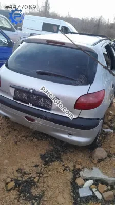 Peugeot 206  bagaj kapak dolu