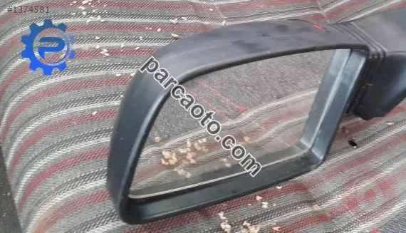 peugeot 205 1.4 benzinli çıkma sol ayna camı