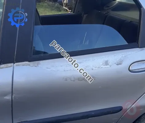 fiat palio çıkma sol arka kapı camları